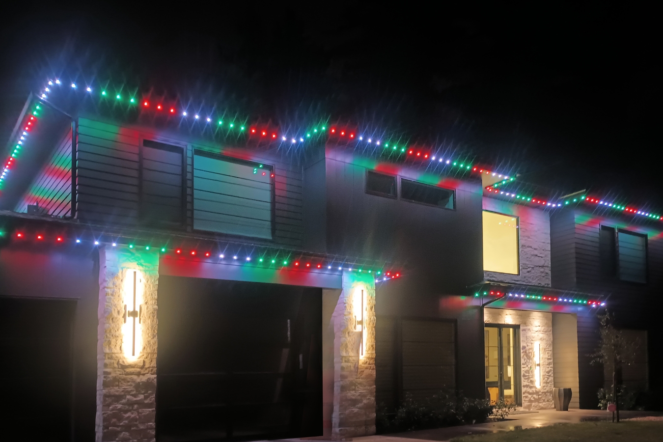 Permanent holiday Lighting in Brandon FL