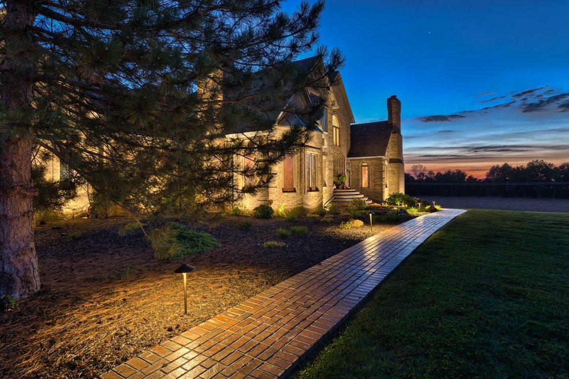 Johns Creek landscape lighting